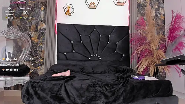 NAIA ROSSI online show from November 16, 4:40 pm