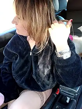 BettyDavisEyesUK online show from March 11, 2:53 pm