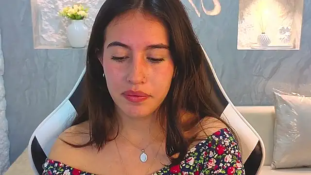 Nikka Tx online show from February 7, 8:45 pm