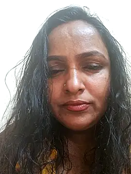 milkyycowww online show from October 29, 7:45 am