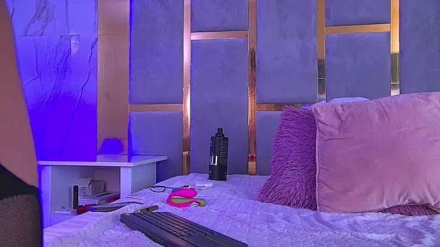 KimDesiree online show from November 23, 3:57 pm