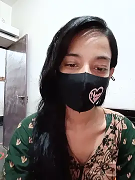 Green LaDY66 online show from June 9, 12:48 pm