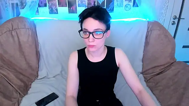 ErickaFetish online show from December 17, 11:47 am