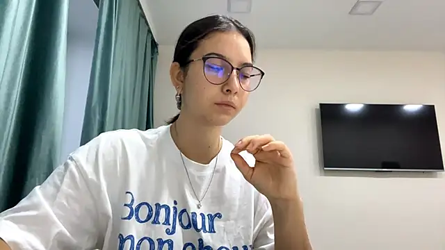 Allisgree online show from November 14, 7:19 am