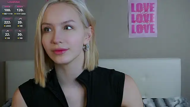 VetaManhardt online show from March 13, 11:28 pm