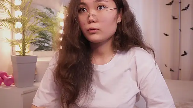 LeanoraBierod online show from October 29, 10:30 am