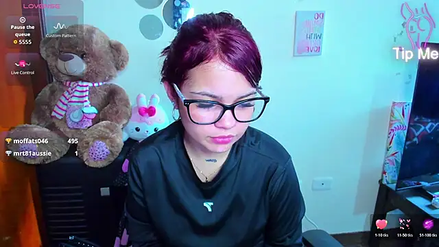 Emma boo online show from March 26, 4:09 pm