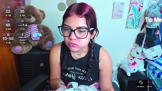 Emma boo online show from December 21, 5:50 pm