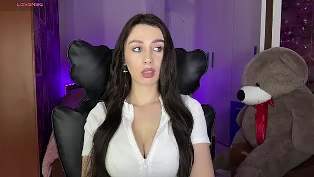 SweetCherry  N online show from April 13, 7:58 pm