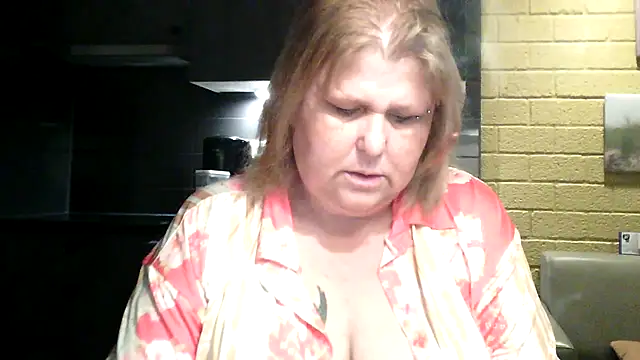 Sylviastar46 online show from March 8, 6:06 am