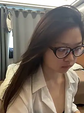 xiaojingzi66 online show from November 10, 7:47 am