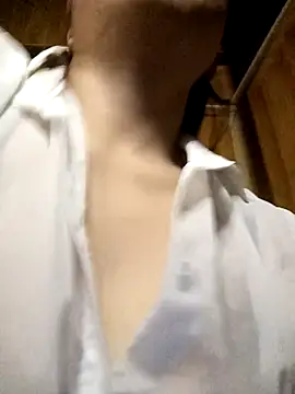 julybe online show from February 19, 4:17 pm