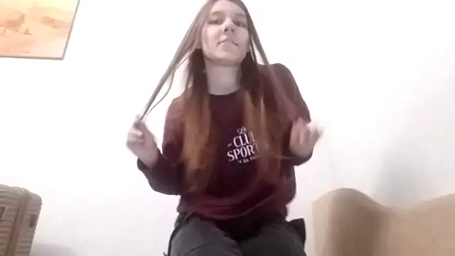 Zizi Zuzu online show from November 4, 7:08 pm