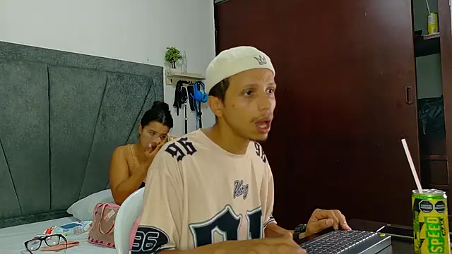 DamianandEva online show from May 28, 12:36 pm