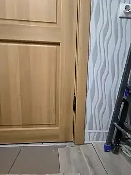 Cute-UwU online show from November 30, 11:20 pm