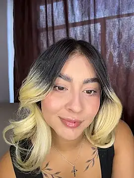 Elina Hills online show from June 4, 8:24 pm