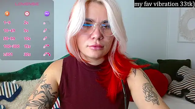 lada love online show from November 22, 7:49 pm