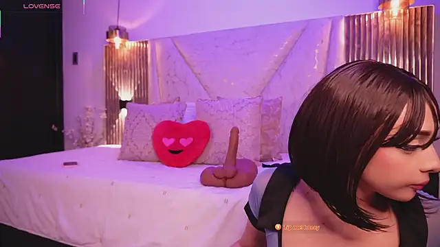 Kat Saky online show from April 18, 11:37 pm