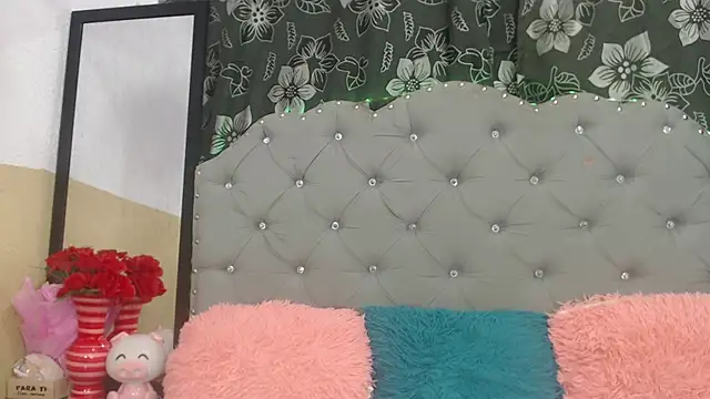 valentinavega18x online show from January 12, 4:18 am