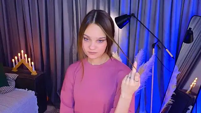 KarlaMagnett online show from November 26, 3:24 pm