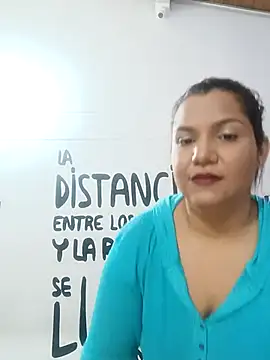 Samaraa Lee online show from November 8, 11:59 am