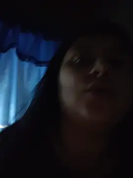 CurvyNoir online show from December 16, 8:15 pm