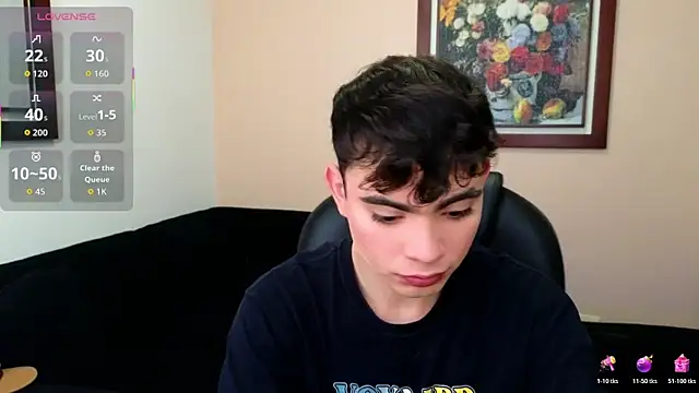 petitegigant33 online show from November 2, 9:51 pm