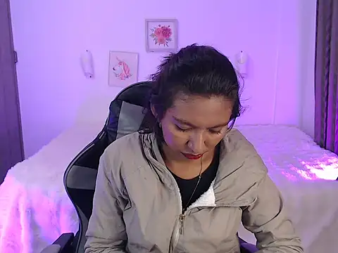 Samanta 777 online show from April 10, 7:36 am