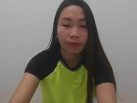 Wild hot Lyn online show from November 4, 7:08 pm