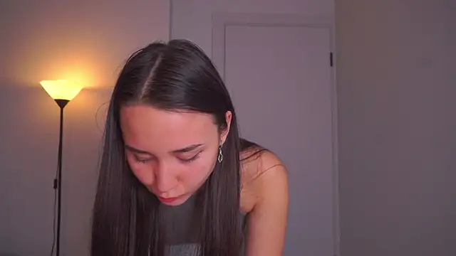 StephaniMulac online show from November 1, 4:16 am