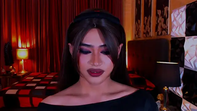 AthisaMooreTS online show from December 18, 10:09 am