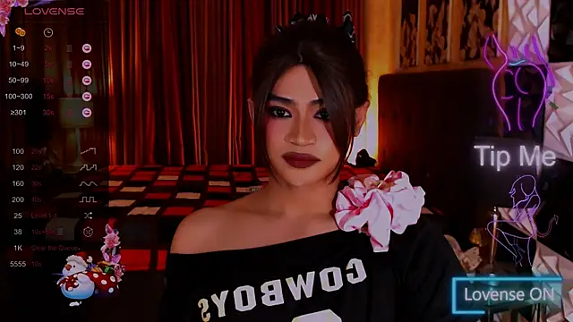 AthisaMooreTS online show from December 19, 10:18 am