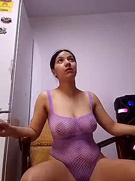 Lusandra1837lusi online show from April 3, 9:18 am