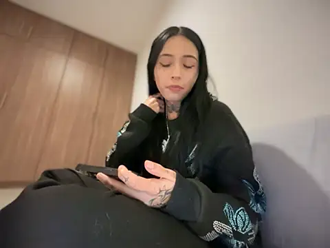 JIORYOvO online show from November 29, 2:59 am