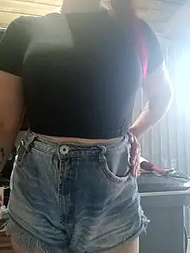 ruiviinhaah online show from March 18, 9:20 pm