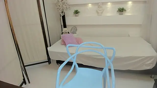 ValentinaRose4 online show from November 9, 8:16 pm