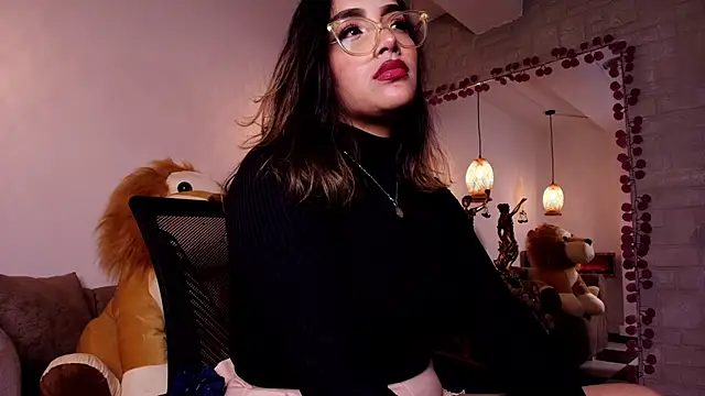 Lorein dim online show from November 12, 10:08 pm