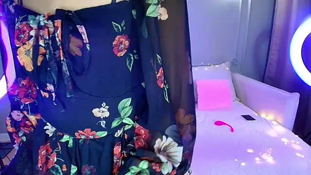 lihnpham online show from December 23, 3:32 am