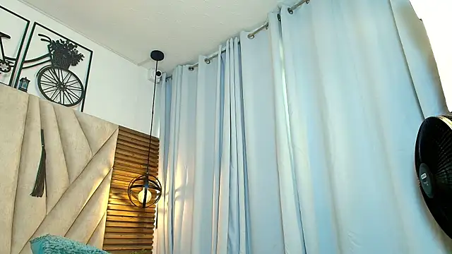 KimberlyFox t online show from March 14, 2:07 pm