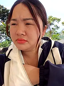 Bee-bgolden online show from November 15, 12:55 am