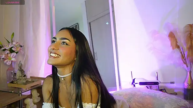 Nikita luan online show from April 25, 2:25 am