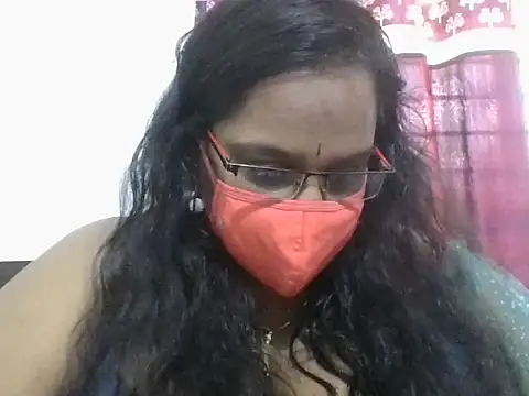 hootypriya online show from March 7, 12:01 pm