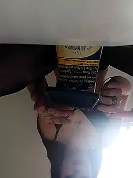 Leacouturierrr online show from November 7, 2:22 pm