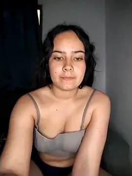 Zoe Raven11 online show from April 28, 10:35 pm