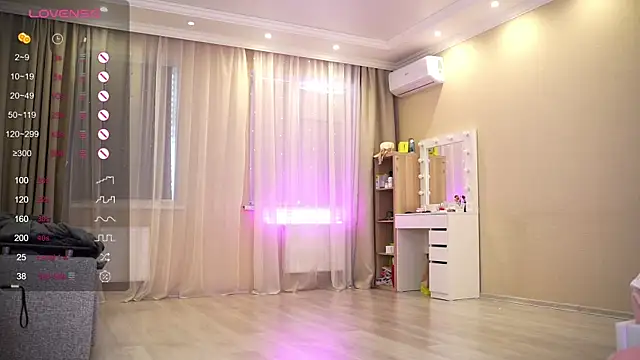 Bananalizzy online show from April 10, 10:54 am