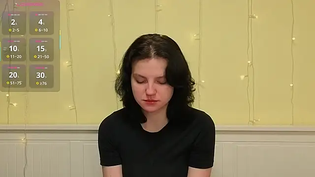 LatinaHuguenin online show from January 18, 7:15 am