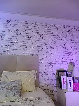 April Kay online show from November 15, 3:40 am