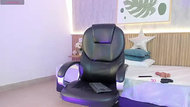 sheyla meow online show from November 30, 5:33 am