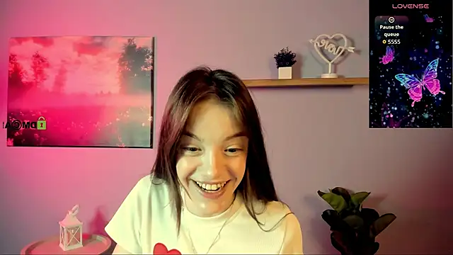 mia starrr  online show from November 22, 9:34 am