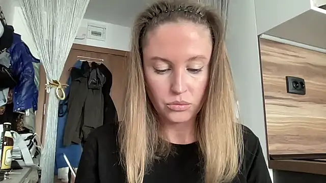 Ameli8 online show from April 18, 2:52 pm